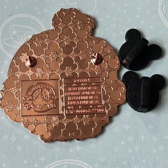 Disney Parks Encanto Sisters Isabela and Luisa Pin - Picture 3 of 3